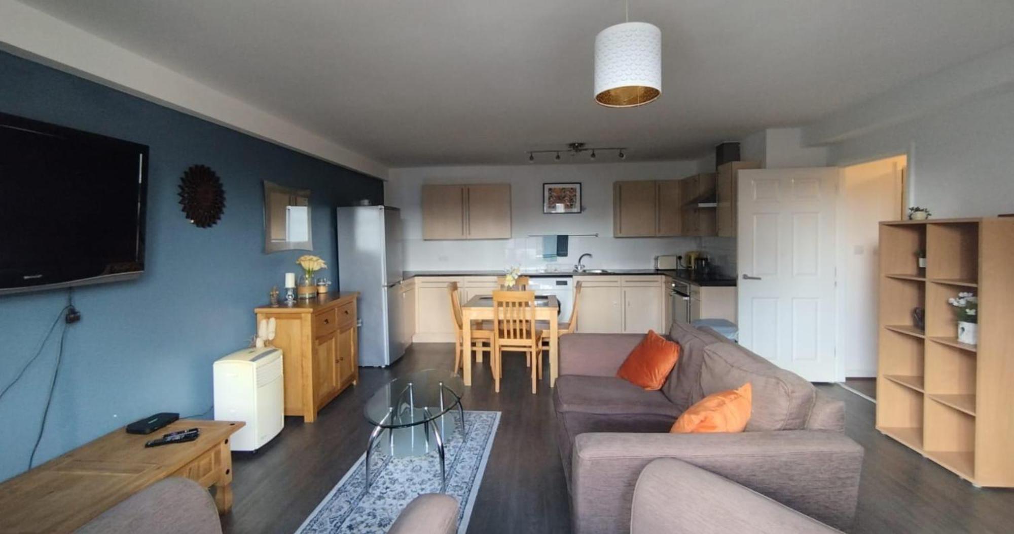 Business & Leisure City Centre 2 Bed En-Suite Apartment With Free Parking And Netflix Coventry Bagian luar foto