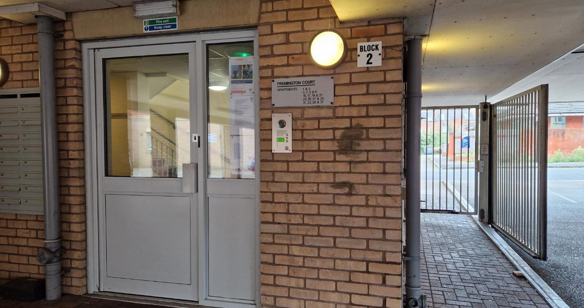 Business & Leisure City Centre 2 Bed En-Suite Apartment With Free Parking And Netflix Coventry Bagian luar foto