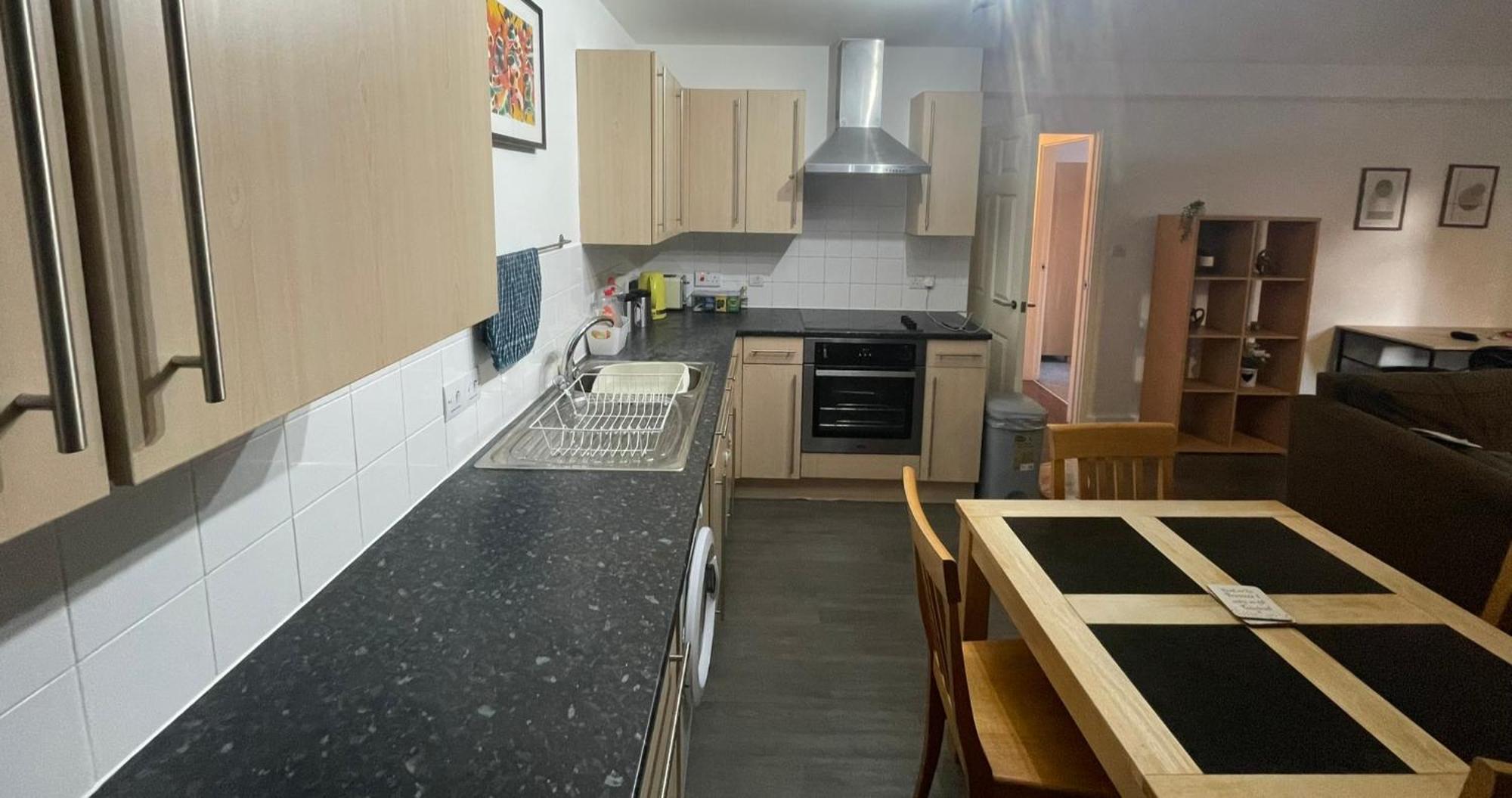 Business & Leisure City Centre 2 Bed En-Suite Apartment With Free Parking And Netflix Coventry Bagian luar foto