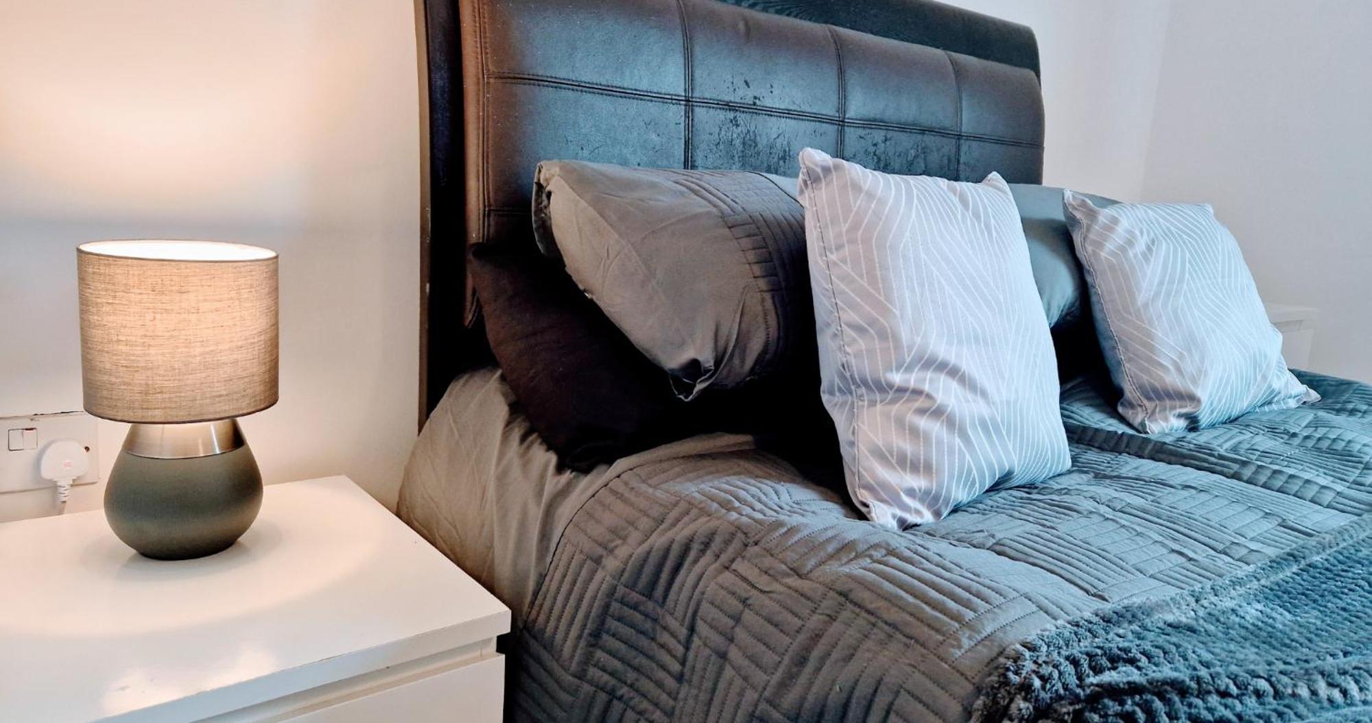 Business & Leisure City Centre 2 Bed En-Suite Apartment With Free Parking And Netflix Coventry Bagian luar foto