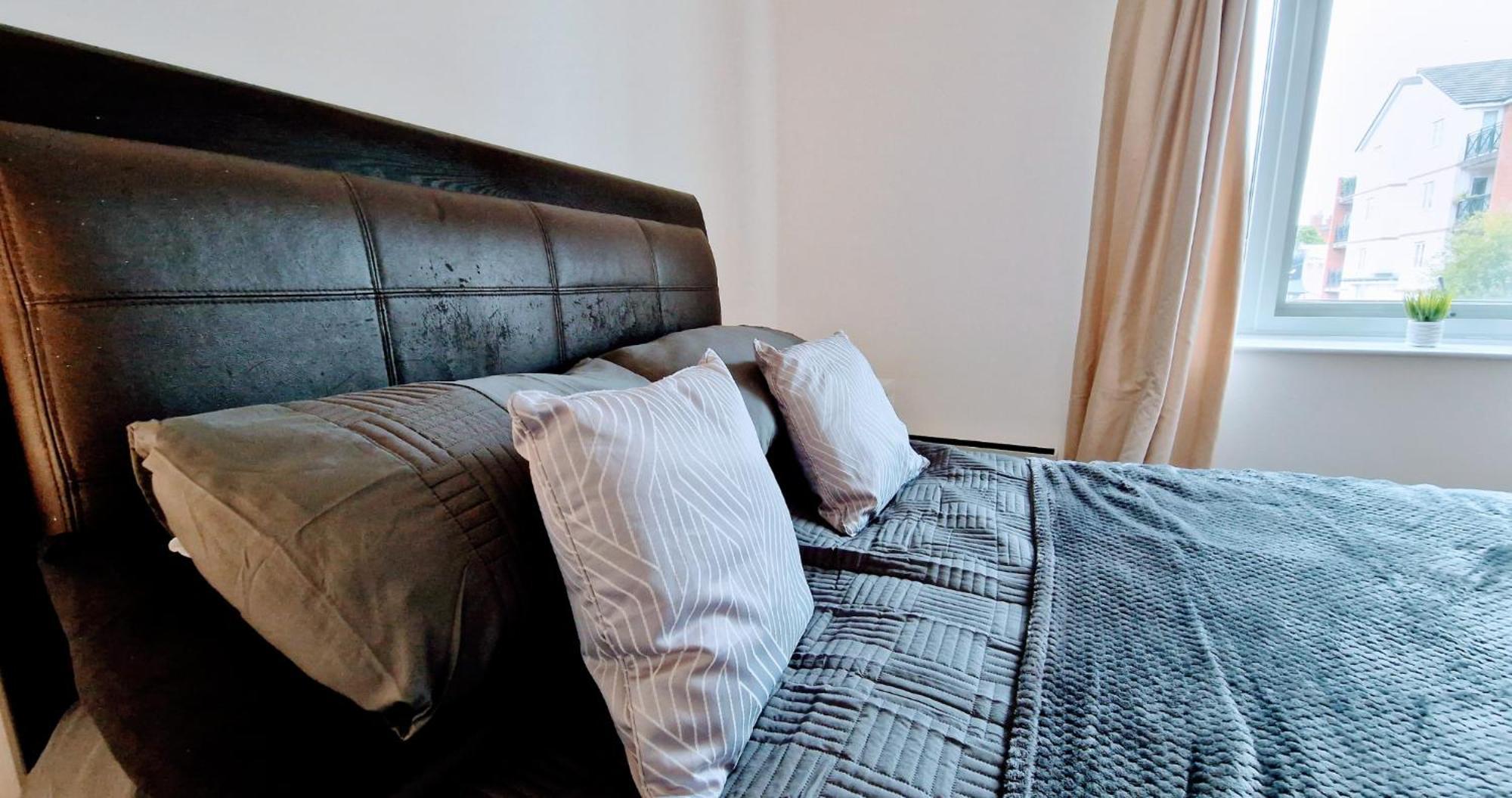 Business & Leisure City Centre 2 Bed En-Suite Apartment With Free Parking And Netflix Coventry Bagian luar foto