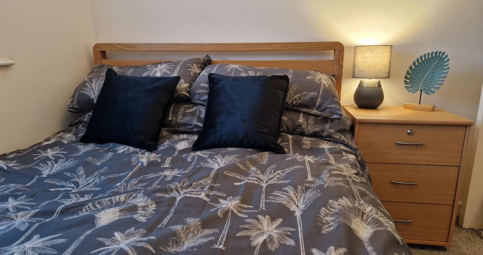 Business & Leisure City Centre 2 Bed En-Suite Apartment With Free Parking And Netflix Coventry Bagian luar foto
