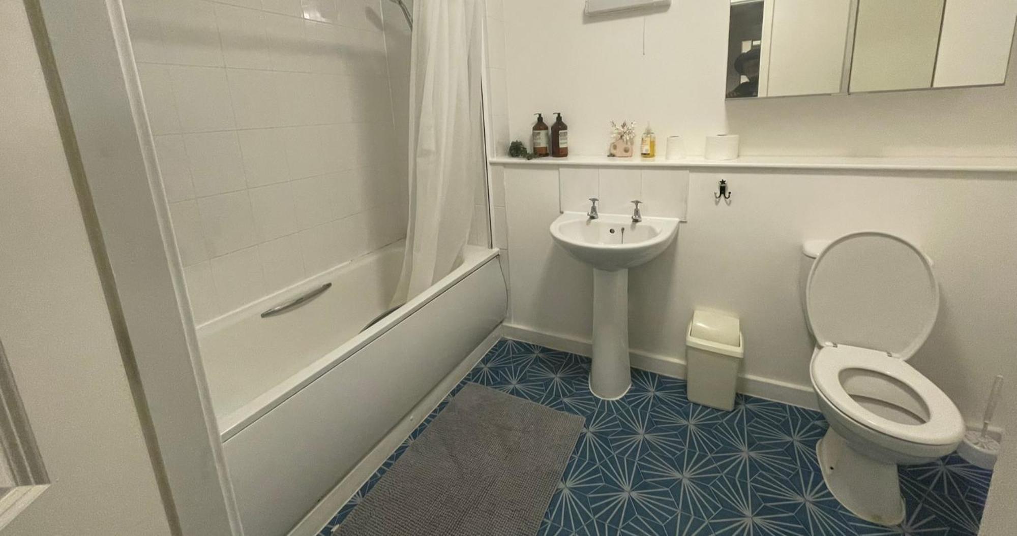 Business & Leisure City Centre 2 Bed En-Suite Apartment With Free Parking And Netflix Coventry Bagian luar foto